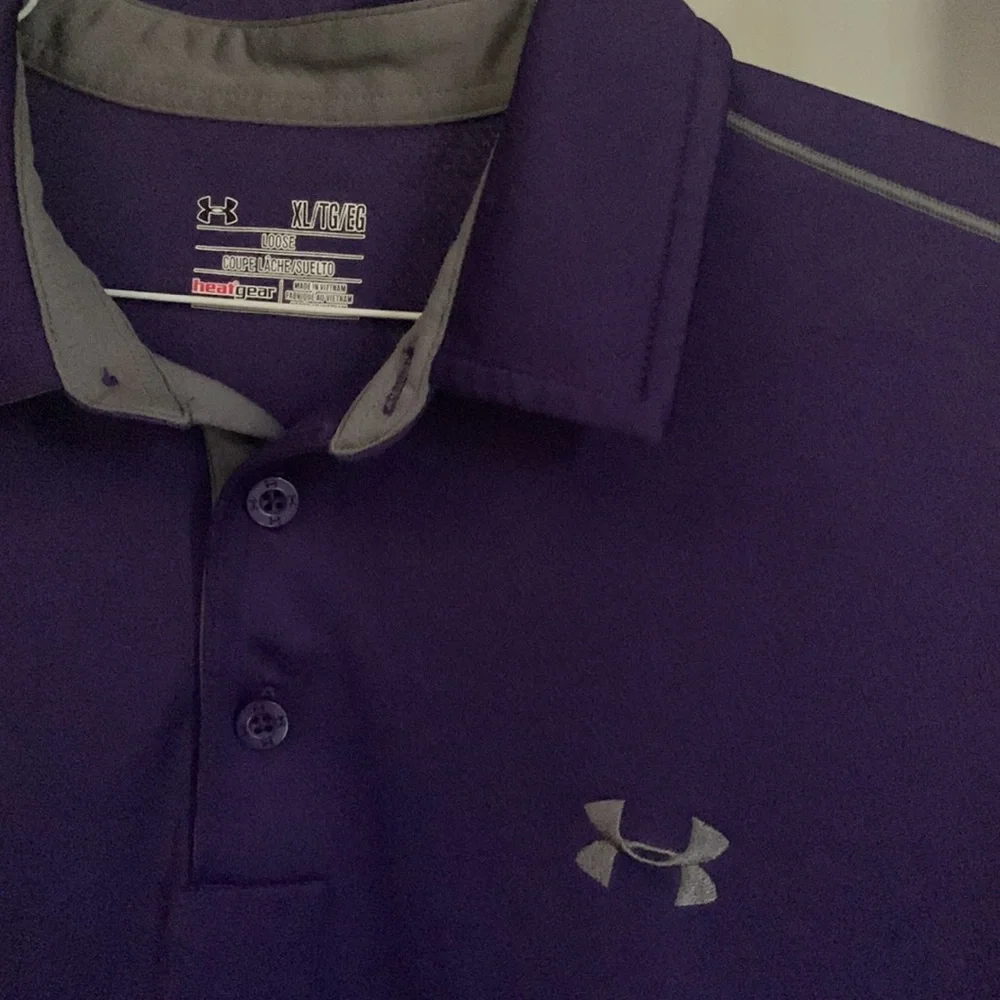 Men’s Under Armour Polo Purple Size XL Heatgear - Picture 3 of 4